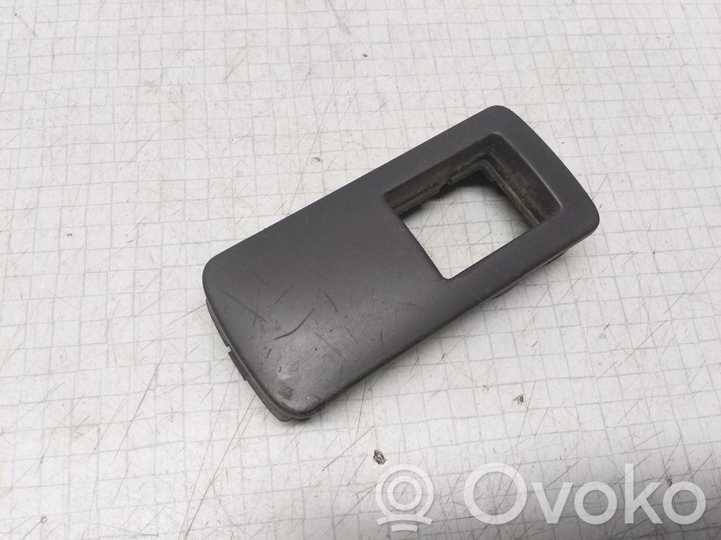 Opel Vectra C Front door window switch trim 