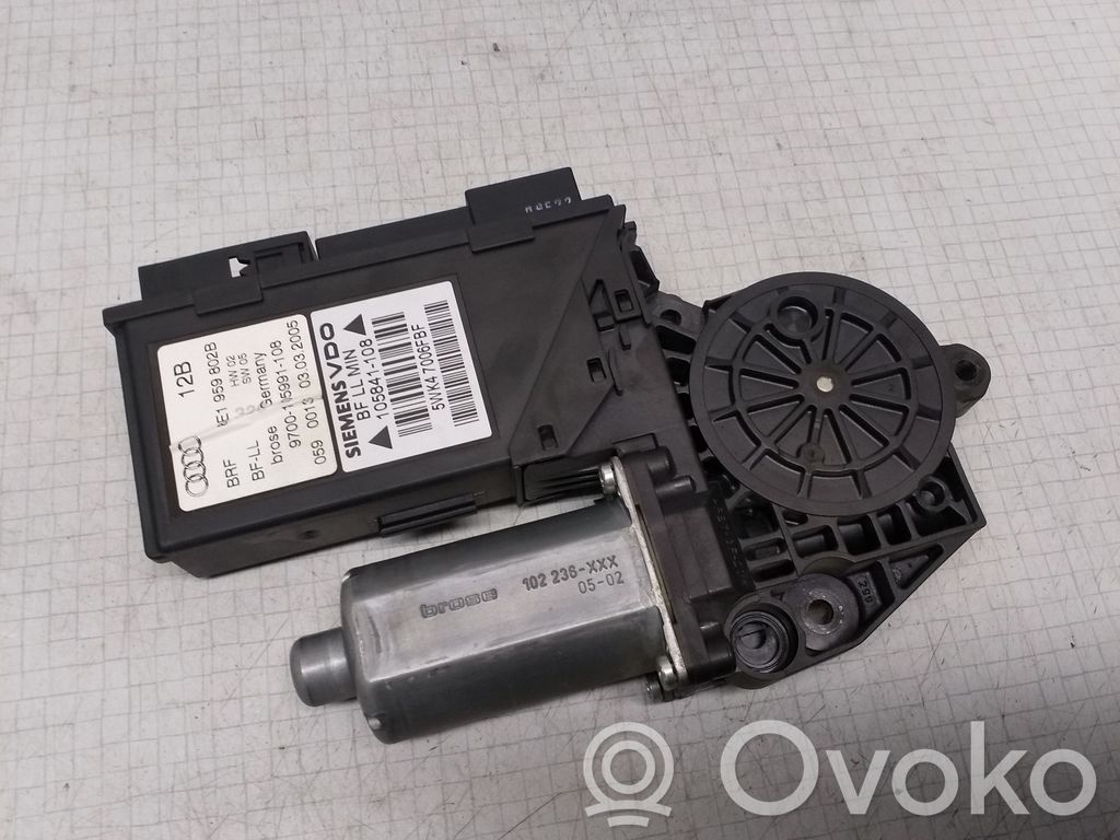 Audi A4 S4 B7 8E 8H Front door window regulator motor 