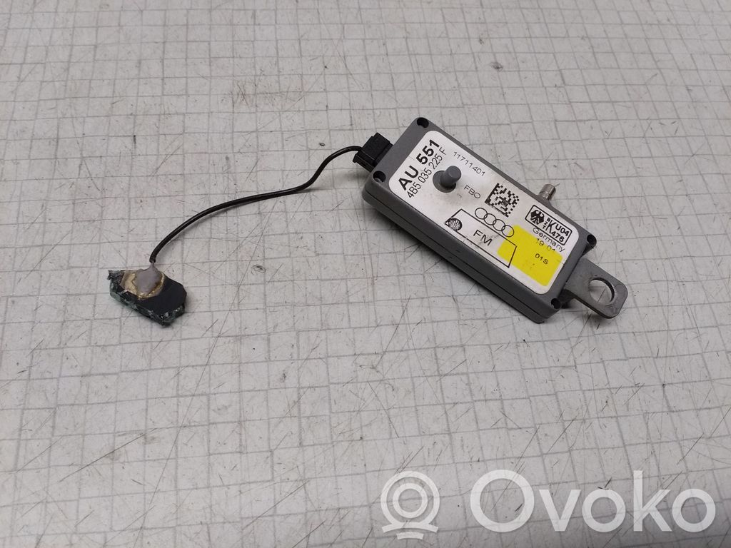 Audi A6 S6 C5 4B Antenos stiprintuvas 