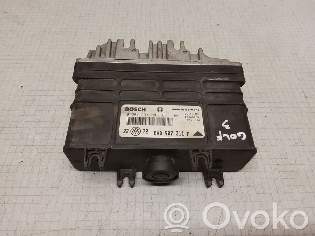 Volkswagen Golf III Engine control unit/module 