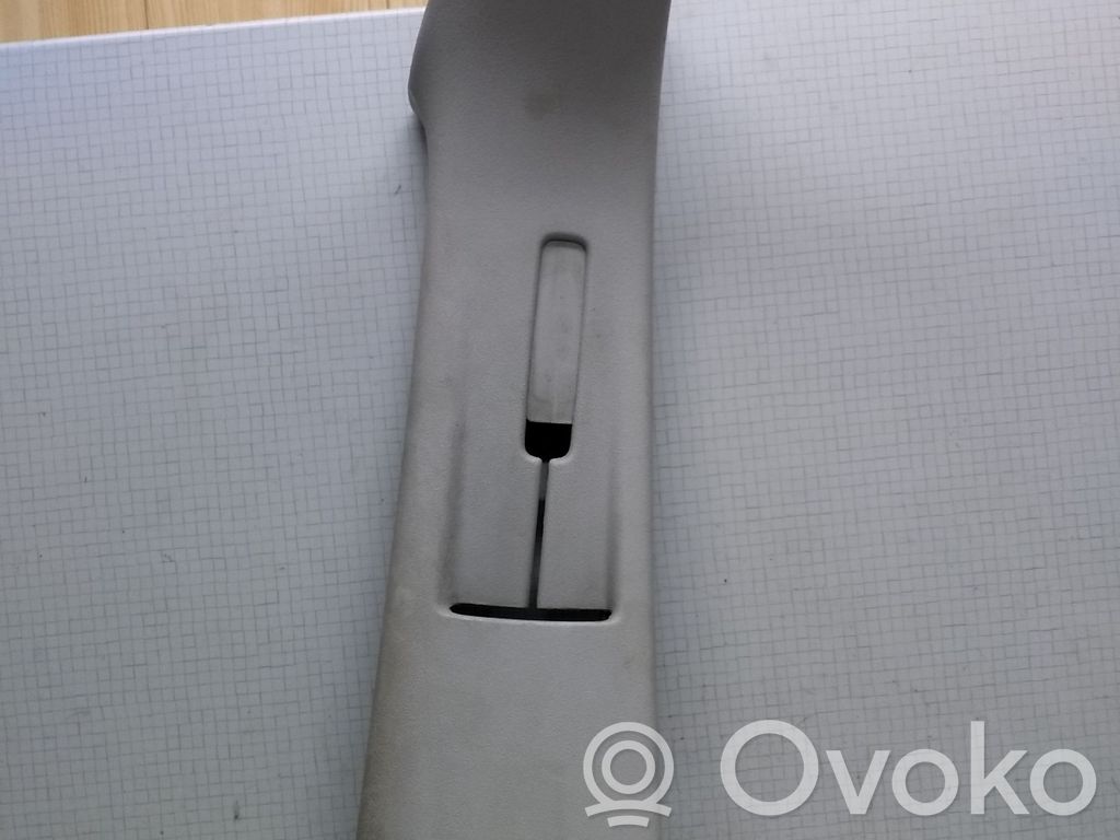 Osłona środkowa słupka / C   7H0867244CB,6811418