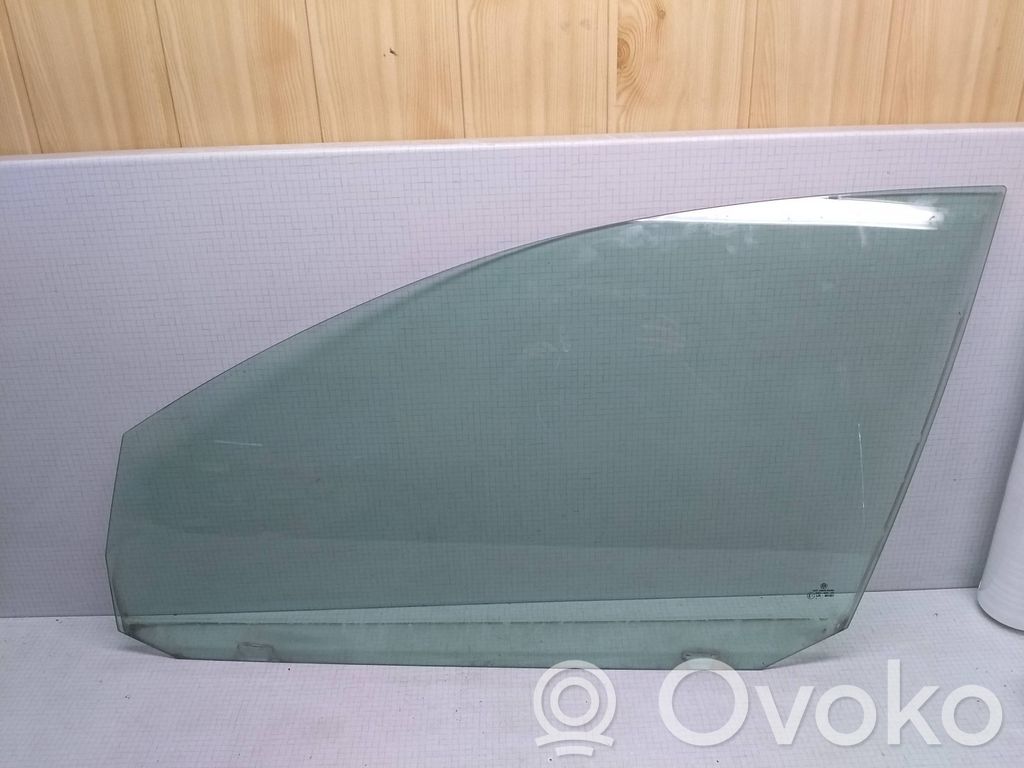 Volkswagen Golf V Priekinis stiklas 