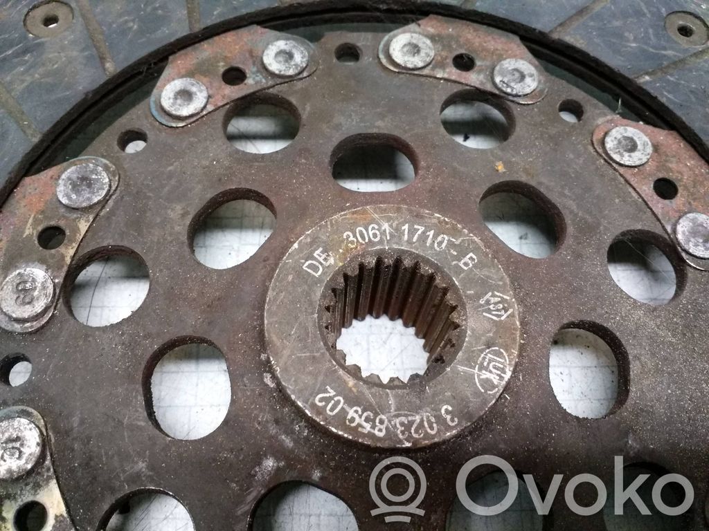 Tarcza sprzęgła   30611710B,6C8870