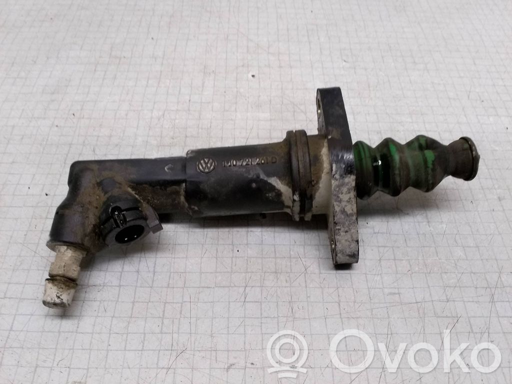 Volkswagen Transporter - Caravelle T4 Clutch master cylinder 