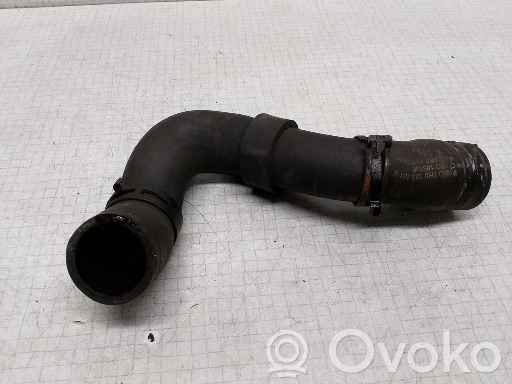 Volkswagen Transporter - Caravelle T5 Engine coolant pipe/hose 