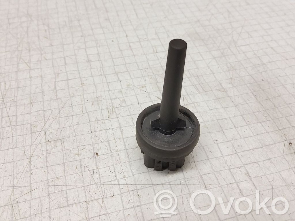 Volkswagen PASSAT B5.5 Interior temperature sensor 