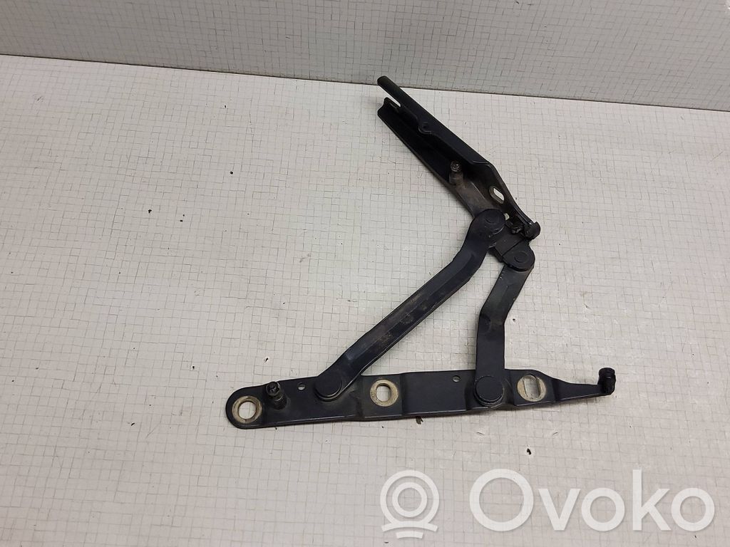 Saab 9-5 Tailgate/trunk/boot hinge 