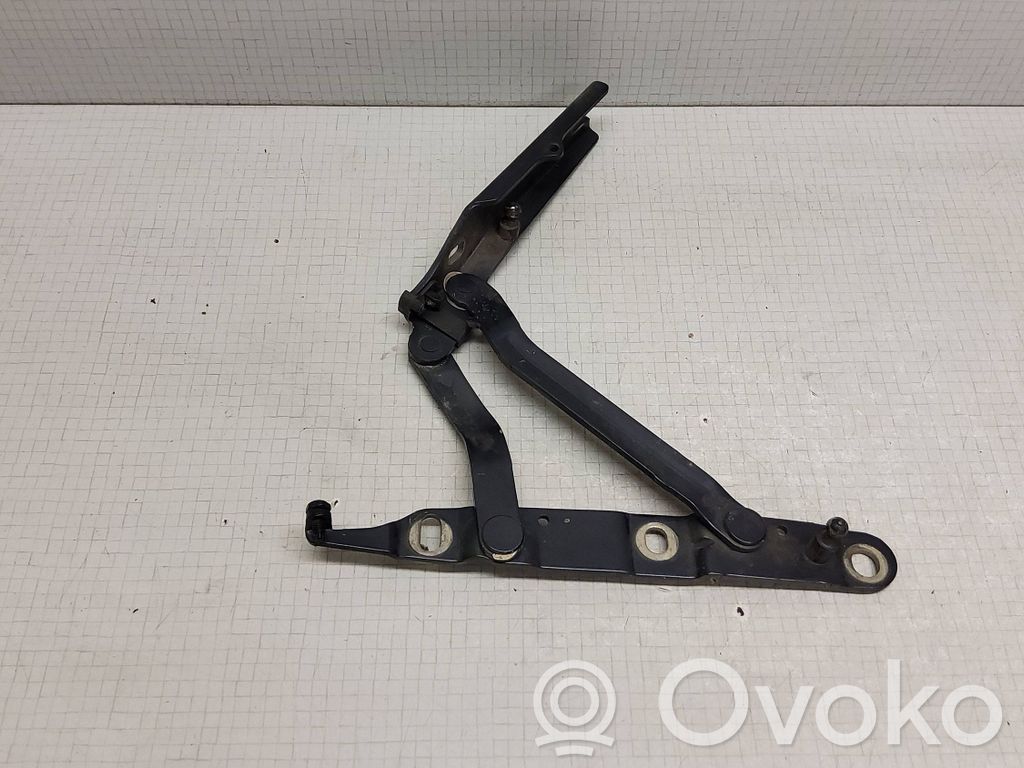 Saab 9-5 Tailgate/trunk/boot hinge 