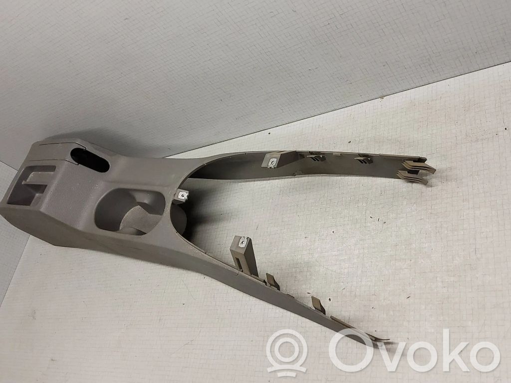Volkswagen Caddy Kita centrinė konsolės (tunelio) detalė 