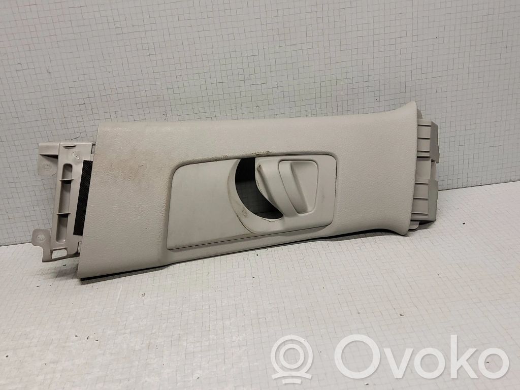 Toyota Verso Osłona górna słupka / B 