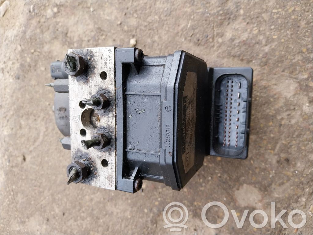 Toyota Corolla E120 E130 ABS Pump 