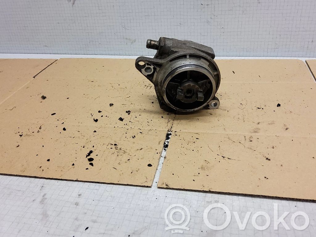 Vacuum pump   2249939,961110885,96110886,024375,11662244266,11662245577,11662246126,221057,2244266,2245577,2246126,2247490