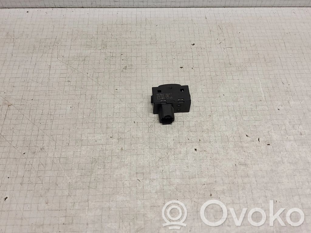 Peugeot 307 Electric window control switch 