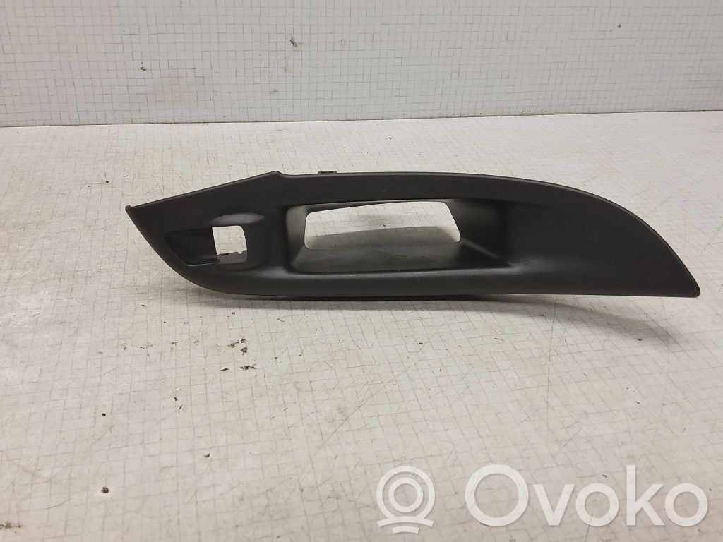 Ford Focus ST Front door window switch trim 