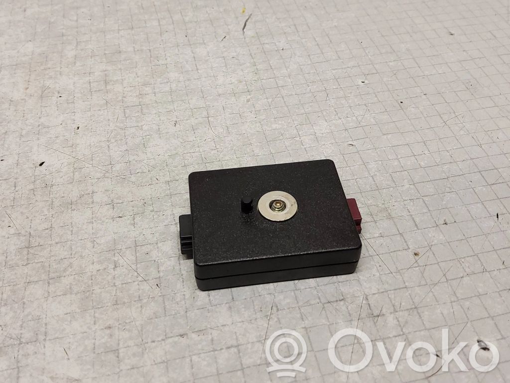 BMW X3 E83 Antenos stiprintuvas 