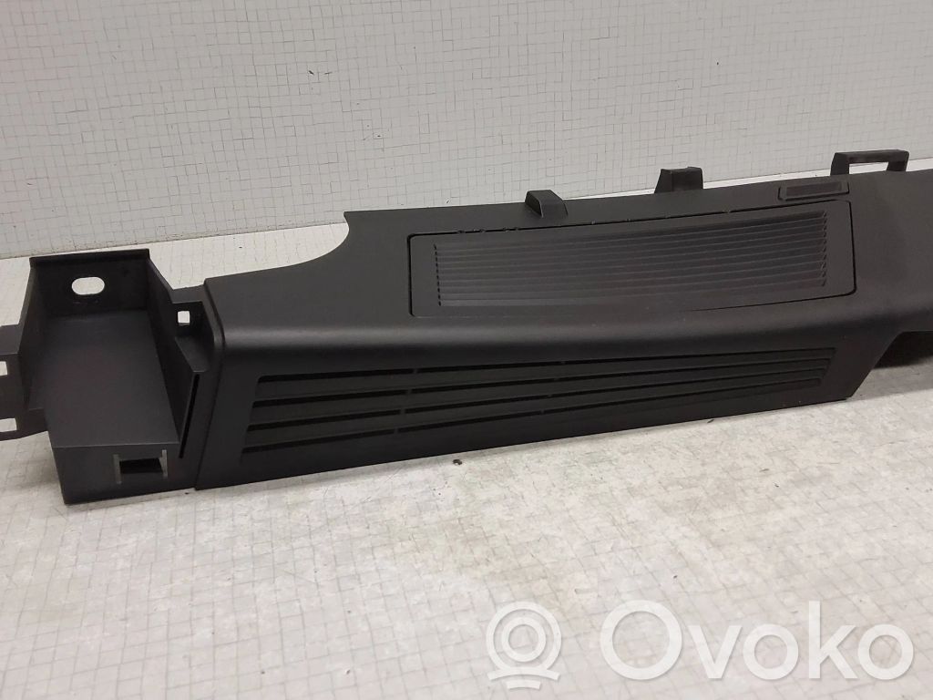 BMW X3 E83 Inne elementy wykończenia bagażnika 