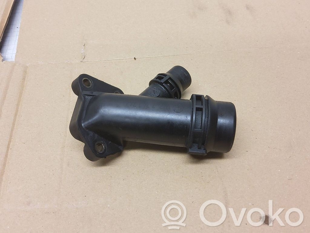 BMW X3 E83 Engine coolant pipe/hose 