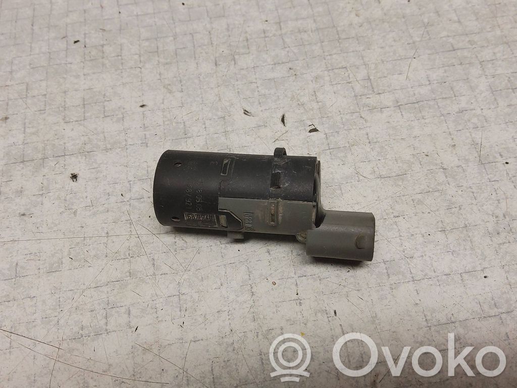 BMW X3 E83 Soporte del sensor de aparcamiento trasero (PDC) 