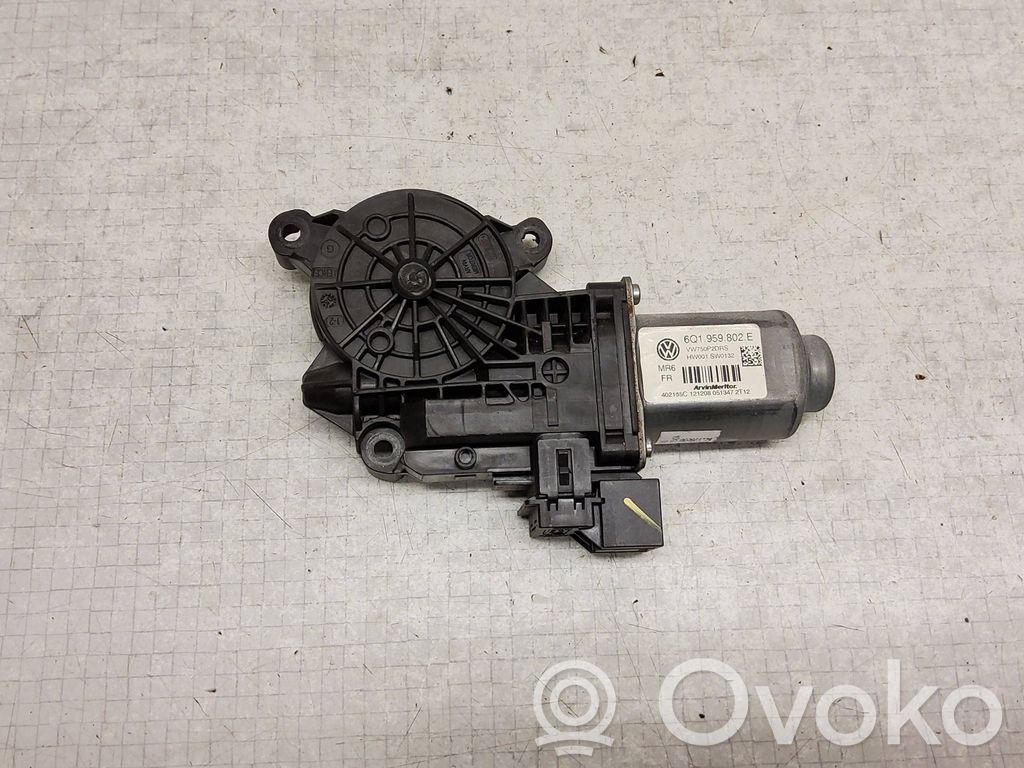Volkswagen Transporter - Caravelle T5 Silnik regulatora szyby drzwi przednich 