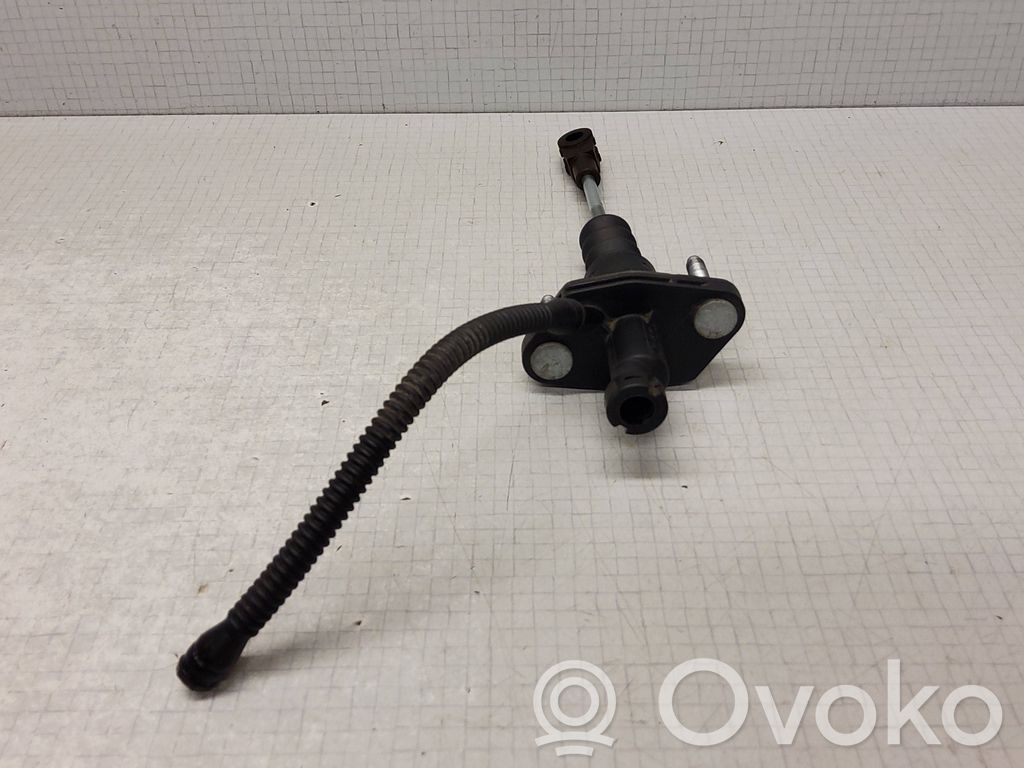 Opel Astra H Kytkimen pääsylinteri 