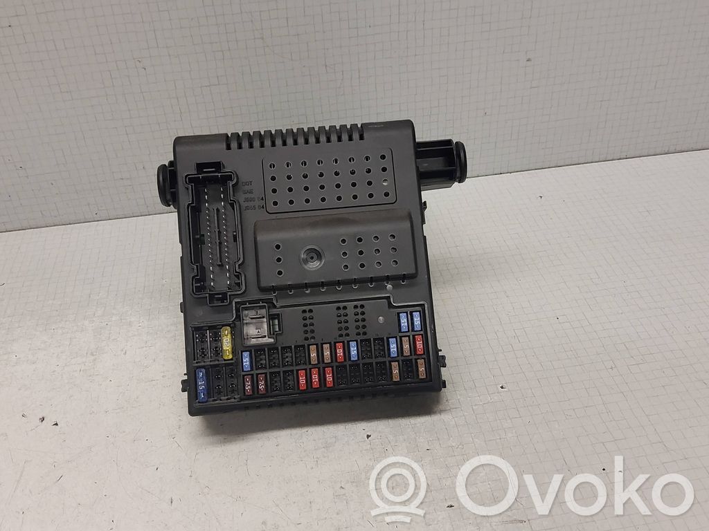 Módulo de fusible   30765149,28024622