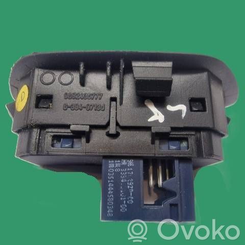 Interruptor del sensor de aparcamiento (PDC)   9682436777