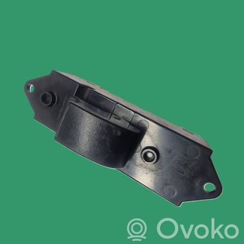 Electric window control switch   C8DD643M,2129D1