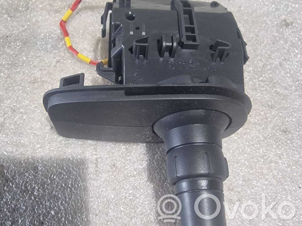 Renault Modus Pagrieziena signālu / lukturu sviria 