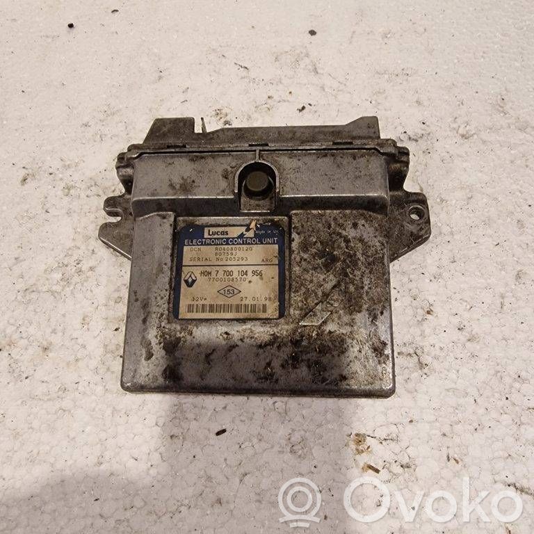 Engine control unit/module   7700104956,7700108570,R04080012G