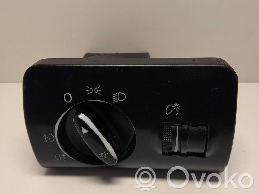 Audi A6 S6 C5 4B Light switch 