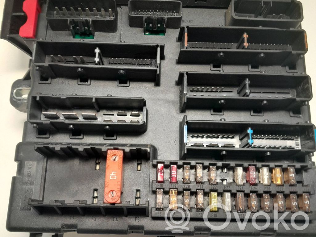 Opel Vectra C Fuse module 