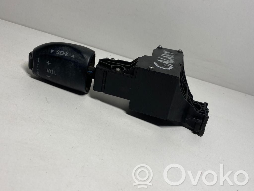 Multifunctional control switch/knob   7M0953504A