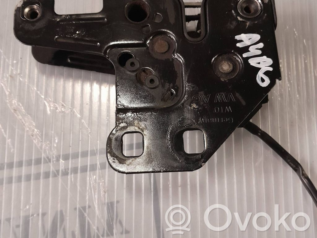 Audi A4 S4 B6 8E 8H Spyna variklio dangčio 