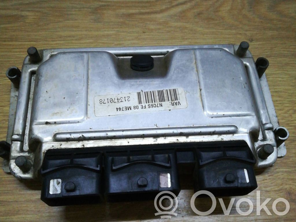 Engine control unit/module   9643840780,026120,ME74490