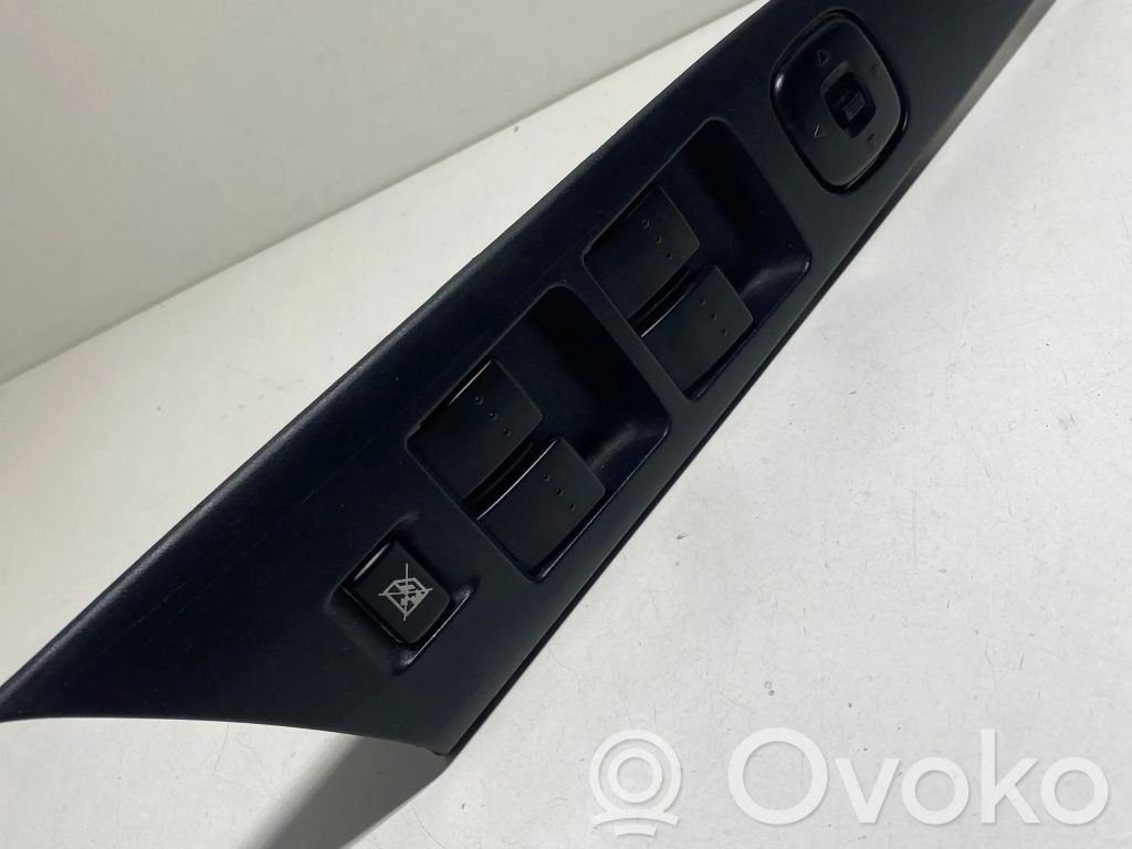 Mazda 3 I Electric window control switch 