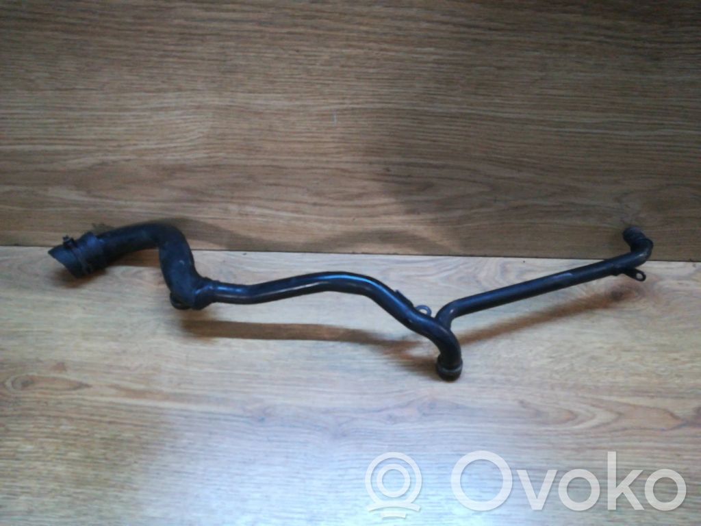 Audi A8 S8 D2 4D Engine coolant pipe/hose 