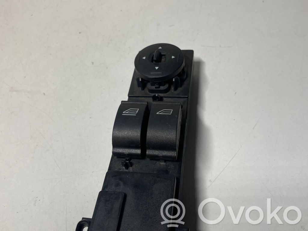 Electric window control switch   7M5T14529BA,03168080