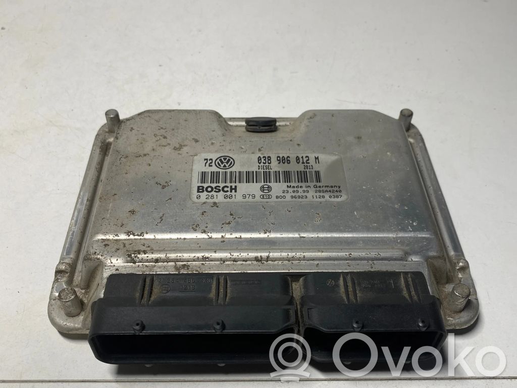 Volkswagen Golf IV Engine control unit/module 