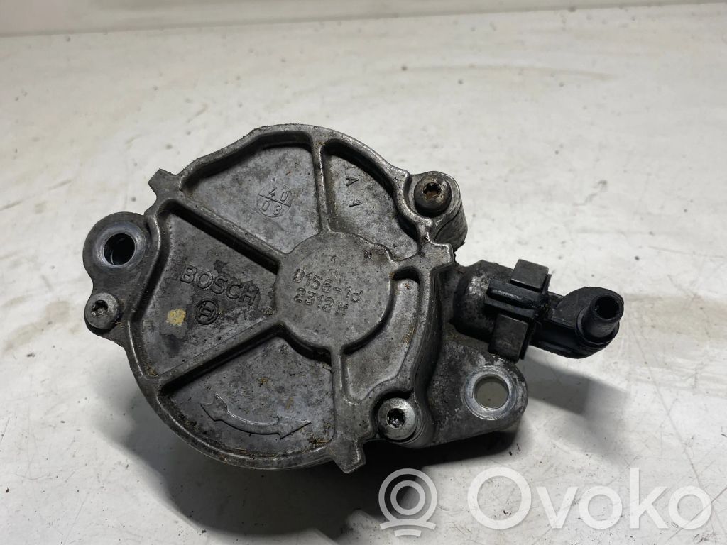 Mazda 3 I Vacuum pump 