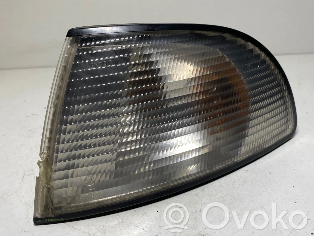 Audi A4 S4 B5 8D Front indicator light 