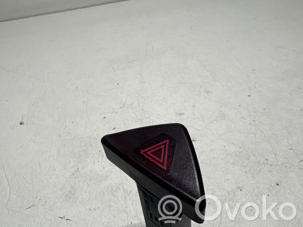 Hazard light switch   9441045