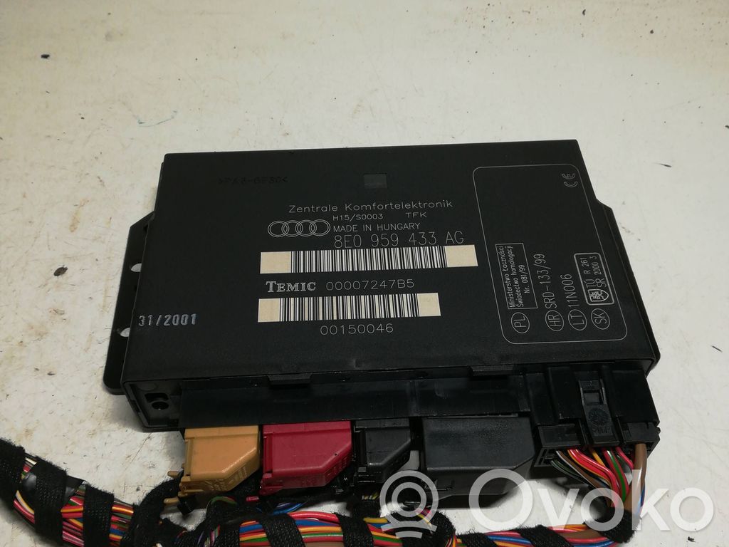 Audi A4 S4 B6 8E 8H Komforto modulis 