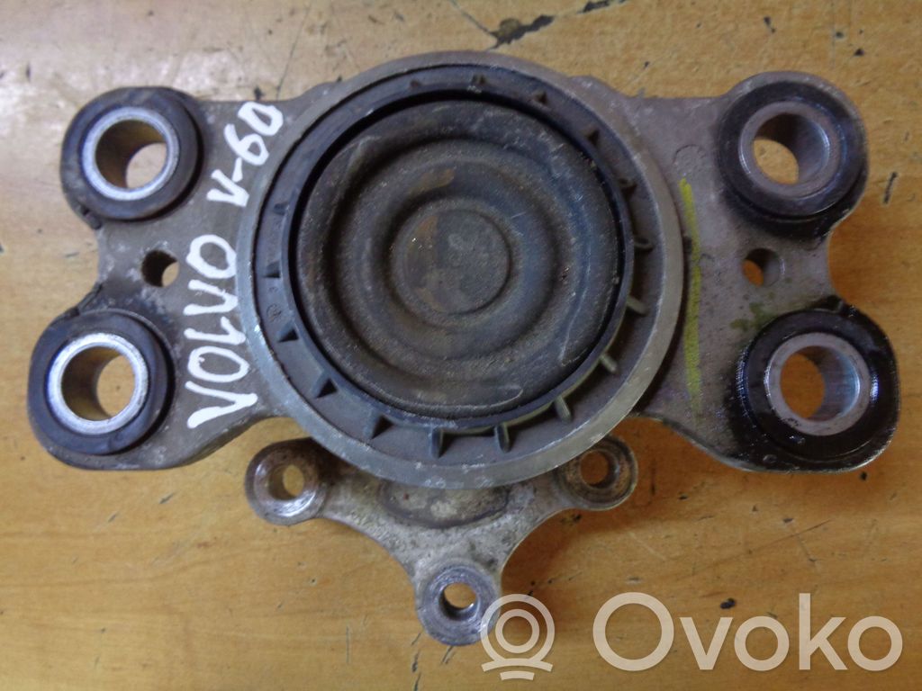 Volvo V60 Engine mount bracket 