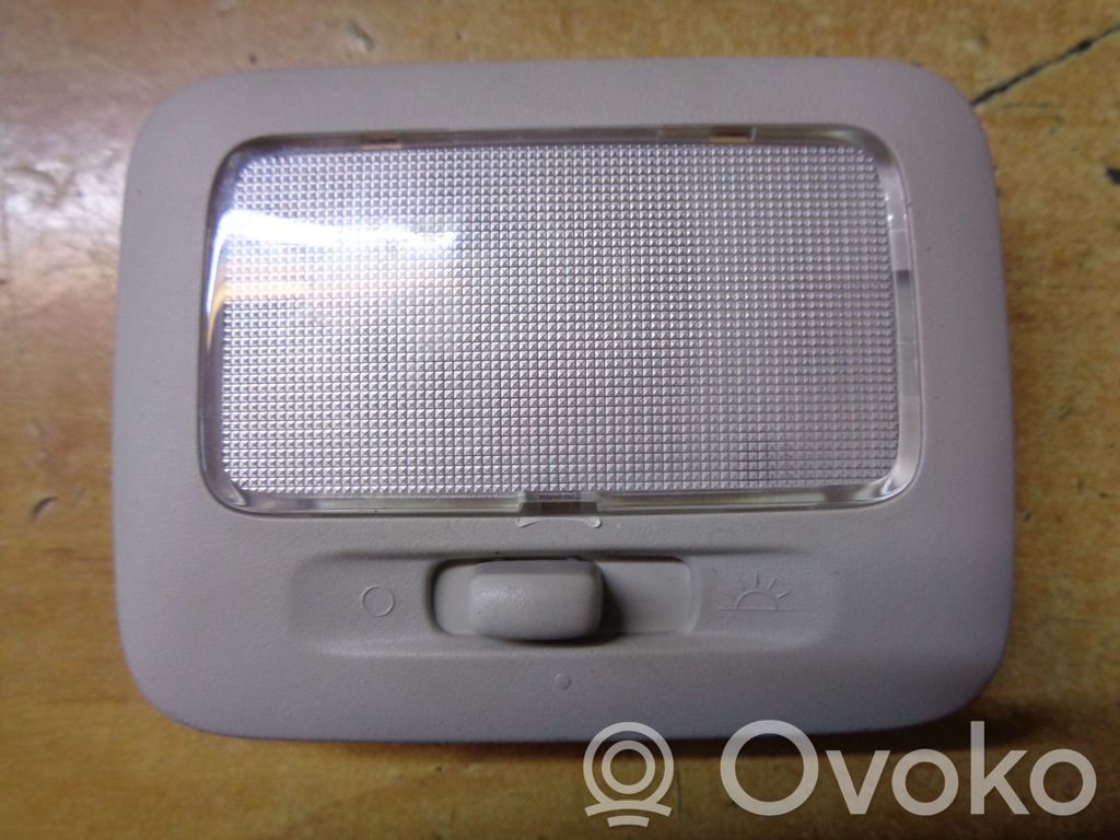 Mitsubishi Space Star Luz del asiento trasero 