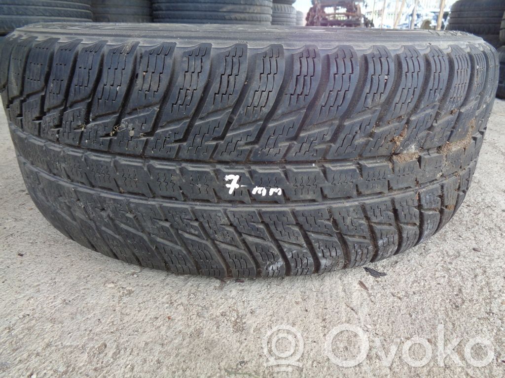 Opony zimowe R16   NOKIAN,23560R16,2619
