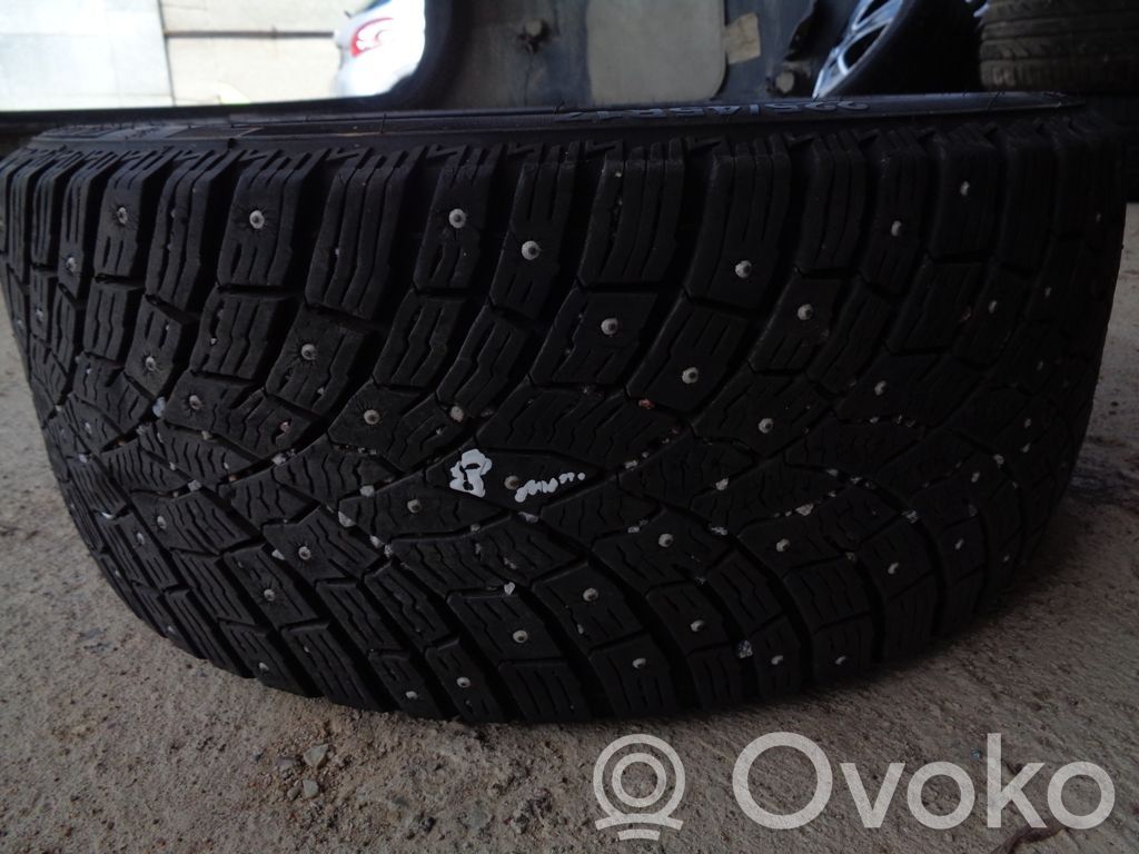 BMW X1 E84 Opony zimowe z kolcami R17 