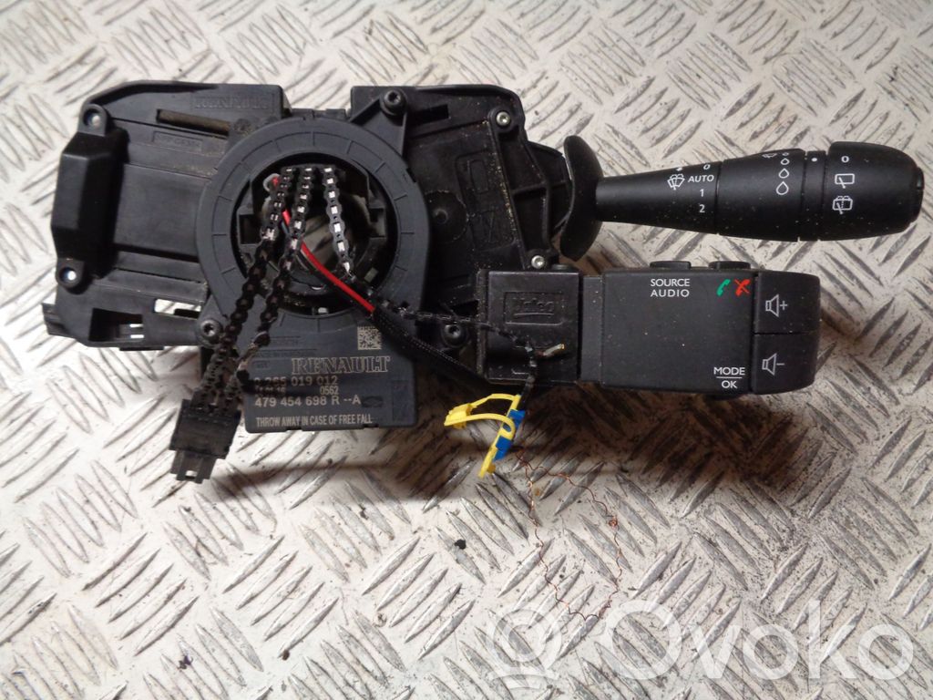 Renault Clio IV Wiper turn signal indicator stalk/switch 
