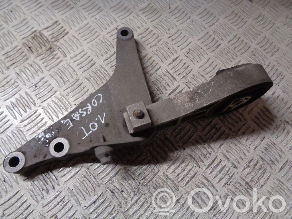 Opel Corsa E Gearbox mount 