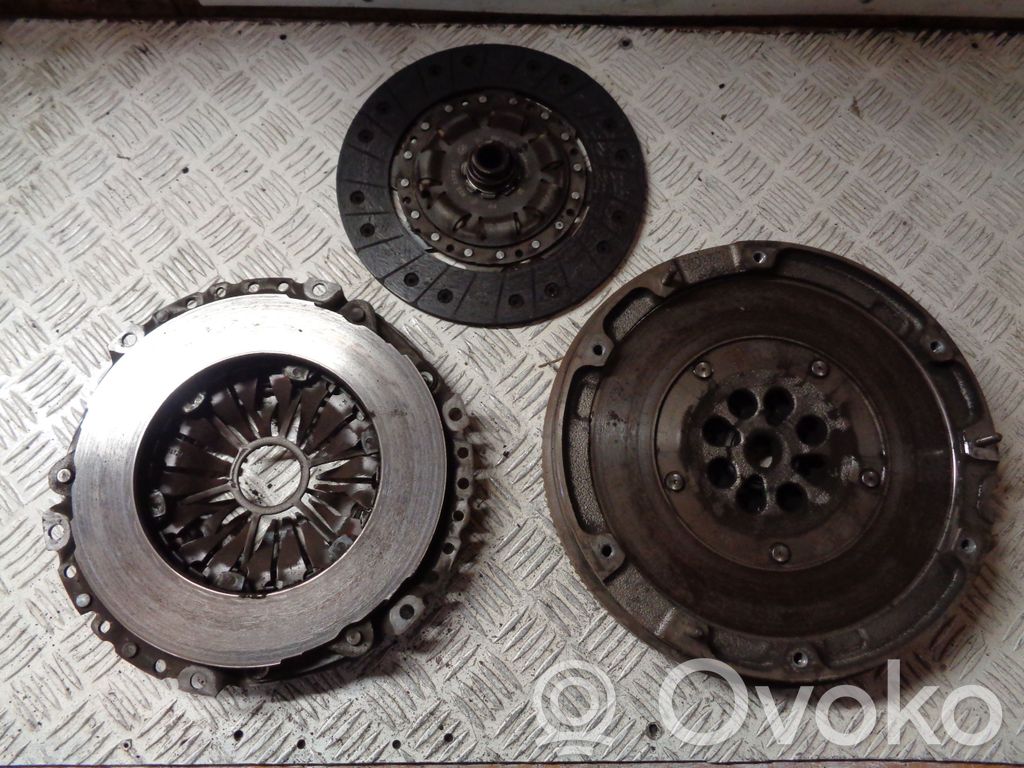 Opel Corsa E Sankabos komplektas 