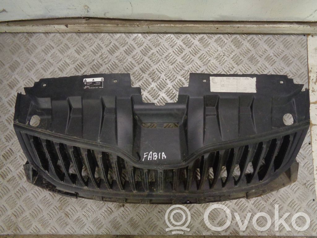 Maskownica / Grill / Atrapa górna chłodnicy   320020112,6V0853653A